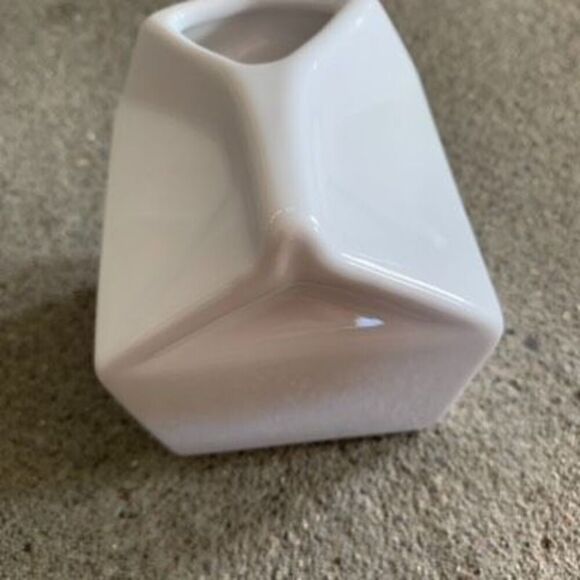Luxe Habitat Creamer Milk Carton Cream Pitcher - Picture 4 of 8
